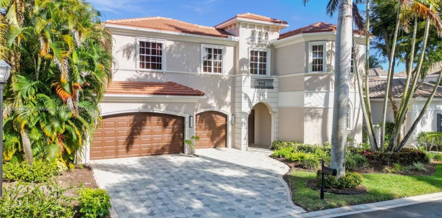 Дом в Делрей-Бич, Флорида 5 спален, 422.05м2 № 1952997