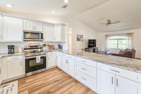 House in Palm Coast, Florida 3 bedrooms, 129.97 sq.m. № 1760365 - photo 10