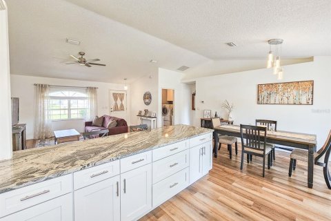 House in Palm Coast, Florida 3 bedrooms, 129.97 sq.m. № 1760365 - photo 9