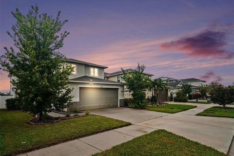 Villa ou maison à vendre à Riverview, Floride: 3 chambres, 225.38 m2 № 2410341 - photo 2