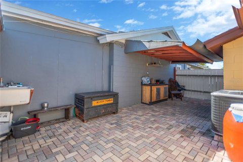 Casa en venta en Tampa, Florida, 3 dormitorios, 137.87 m2 № 1916347 - foto 26