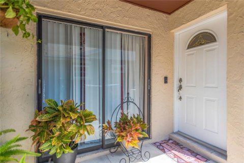 Casa en venta en Tampa, Florida, 3 dormitorios, 137.87 m2 № 1916347 - foto 4