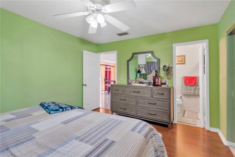 Casa en venta en Tampa, Florida, 3 dormitorios, 137.87 m2 № 1916347 - foto 21