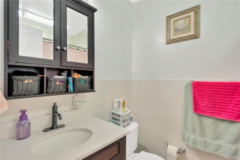 Casa en venta en Tampa, Florida, 3 dormitorios, 137.87 m2 № 1916347 - foto 16