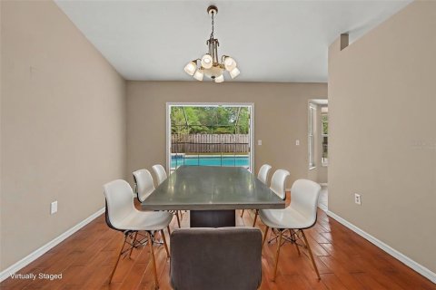 House in Gainesville, Florida 3 bedrooms, 134.71 sq.m. № 2394209 - photo 6