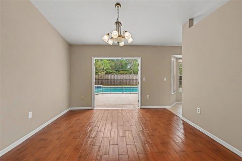 House in Gainesville, Florida 3 bedrooms, 134.71 sq.m. № 2394209 - photo 7