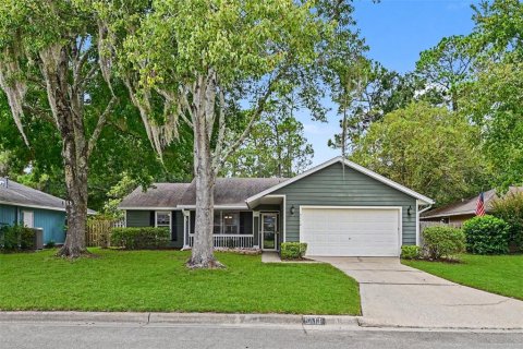 House in Gainesville, Florida 3 bedrooms, 134.71 sq.m. № 2394209
