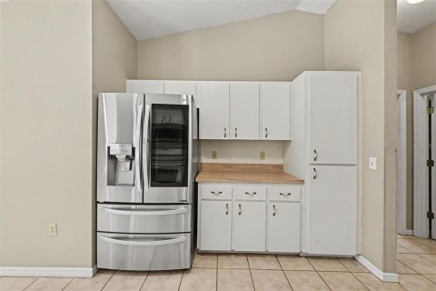 House in Gainesville, Florida 3 bedrooms, 134.71 sq.m. № 2394209 - photo 3