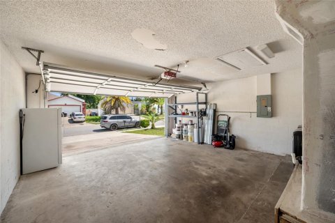 House in Holiday, Florida 4 bedrooms, 118.17 sq.m. № 1850006 - photo 24