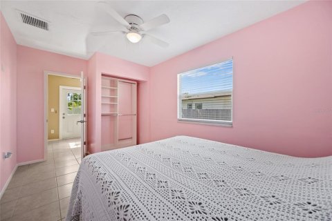 House in Holiday, Florida 4 bedrooms, 118.17 sq.m. № 1850006 - photo 22