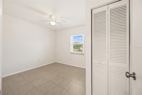 House in Holiday, Florida 4 bedrooms, 118.17 sq.m. № 1850006 - photo 16