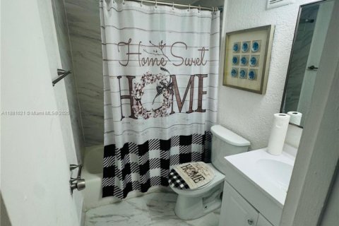 Apartment in Miami, Florida 1 bedroom, 78.97 sq.m. № 1922379 - photo 9