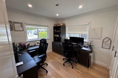 Villa ou maison à vendre à Miami Gardens, Floride: 5 chambres, 161.46 m2 № 2069043 - photo 22