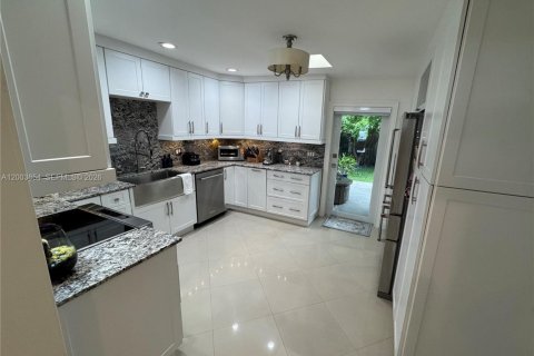 Villa ou maison à vendre à Miami Gardens, Floride: 5 chambres, 161.46 m2 № 2069043 - photo 9