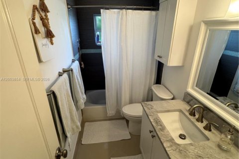 Villa ou maison à vendre à Miami Gardens, Floride: 5 chambres, 161.46 m2 № 2069043 - photo 21