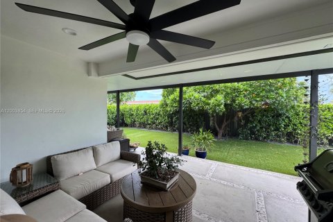 Villa ou maison à vendre à Miami Gardens, Floride: 5 chambres, 161.46 m2 № 2069043 - photo 27
