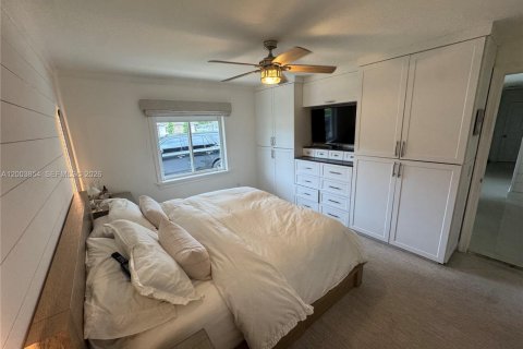 Villa ou maison à vendre à Miami Gardens, Floride: 5 chambres, 161.46 m2 № 2069043 - photo 15