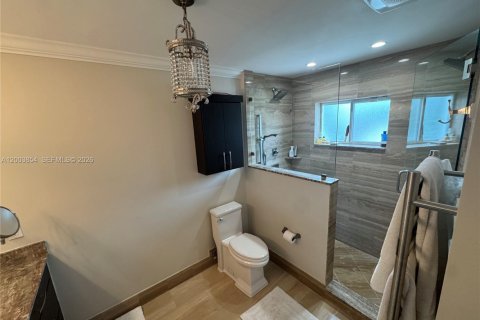 Villa ou maison à vendre à Miami Gardens, Floride: 5 chambres, 161.46 m2 № 2069043 - photo 17