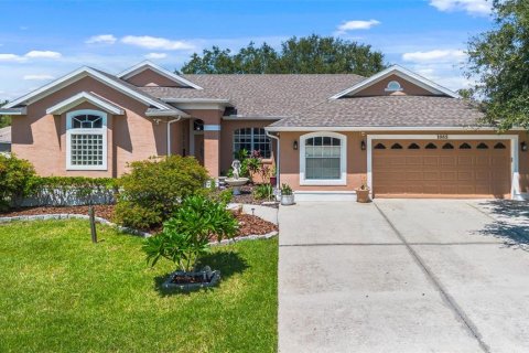 House in Winter Garden, Florida 4 bedrooms, 275.64 sq.m. № 1911068 - photo 1