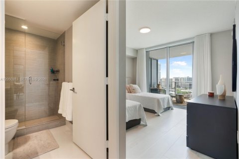 Apartment in Sunny Isles Beach, Florida 3 bedrooms, 143.16 sq.m. № 2242117 - photo 29