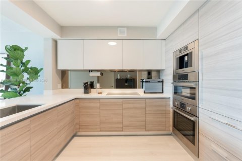 Apartment in Sunny Isles Beach, Florida 3 bedrooms, 143.16 sq.m. № 2242117 - photo 16