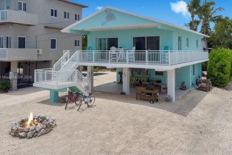 Casa en alquiler en Tavernier, Florida, 3 dormitorios, 92.9 m2 № 2060016 - foto 2