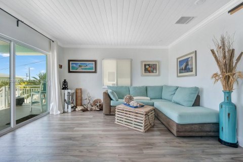 Casa en alquiler en Tavernier, Florida, 3 dormitorios, 92.9 m2 № 2060016 - foto 3