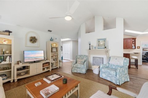 Casa en venta en Palm Coast, Florida, 3 dormitorios, 144.93 m2 № 2386691 - foto 7
