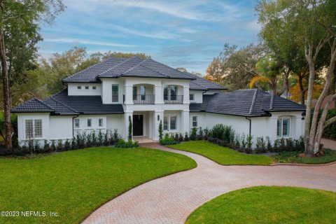 Casa en venta en Jacksonville, Florida, 4 dormitorios, 476.77 m2 № 875682 - foto 1
