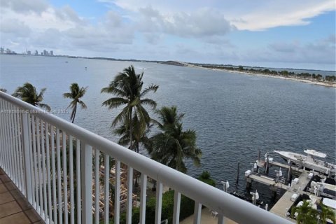 Copropriété à louer à Miami, Floride: 2 chambres, 103.49 m2 № 1942969 - photo 2