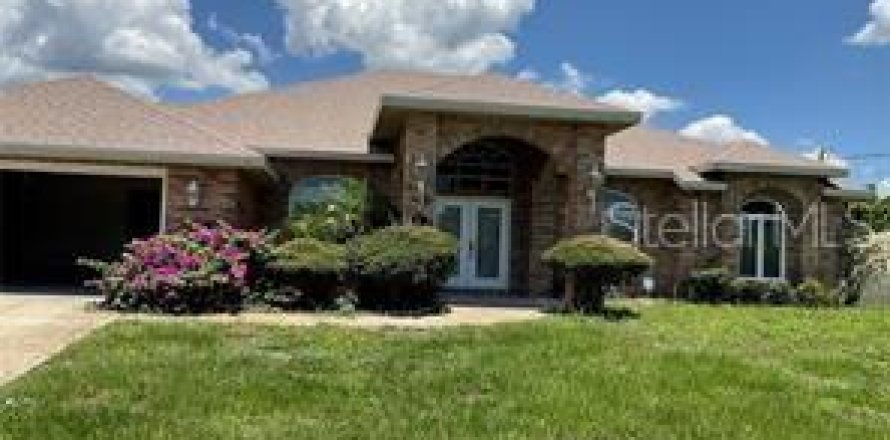 Villa ou maison à Orange City, Floride 4 chambres, 232.91 m2 № 2095580