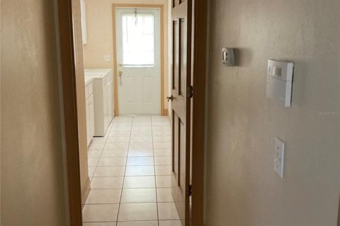 Villa ou maison à louer à Orange City, Floride: 4 chambres, 232.91 m2 № 2095580 - photo 5