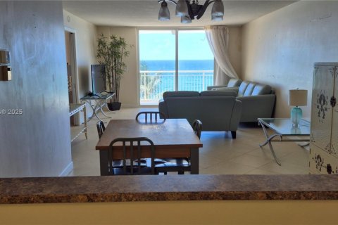 Condo in Hillsboro Beach, Florida, 2 bedrooms  № 1833969 - photo 8