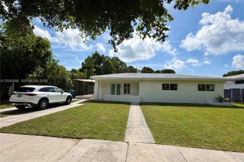 House in Miami, Florida 3 bedrooms, 137.5 sq.m. № 2087263