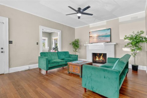 House in Avon Park, Florida 4 bedrooms, 242.2 sq.m. № 1854584 - photo 6