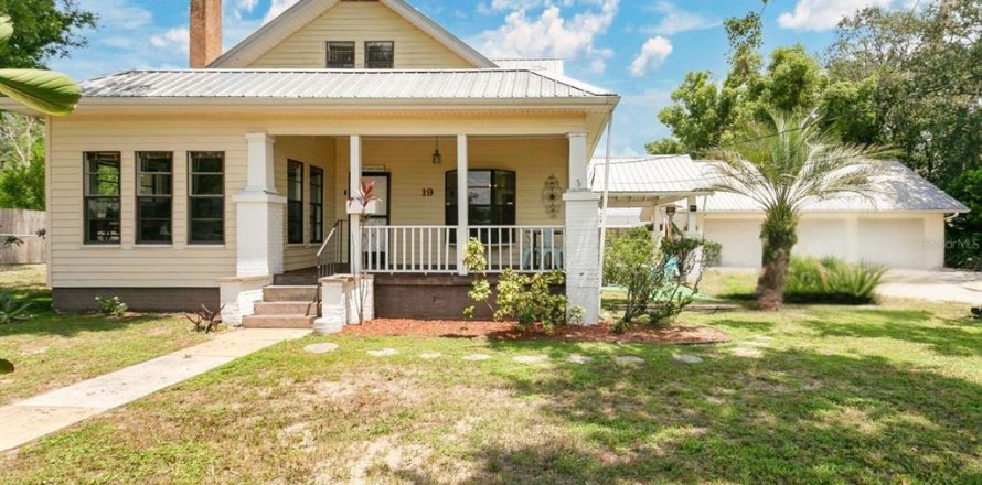 House in Avon Park, Florida 4 bedrooms, 242.2 sq.m. № 1854584