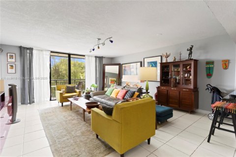 Condominio en venta en Fort Lauderdale, Florida, 2 dormitorios, 122.26 m2 № 1758907 - foto 3