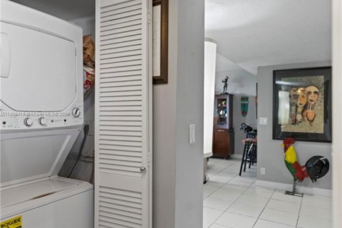 Condominio en venta en Fort Lauderdale, Florida, 2 dormitorios, 122.26 m2 № 1758907 - foto 30