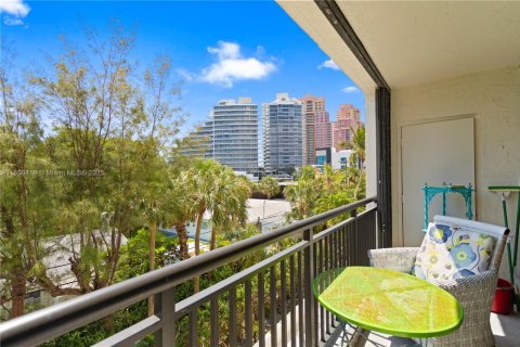 Condominio en venta en Fort Lauderdale, Florida, 2 dormitorios, 122.26 m2 № 1758907 - foto 12
