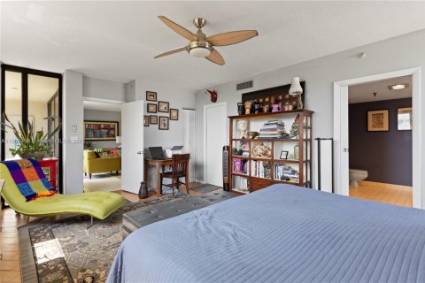Condominio en venta en Fort Lauderdale, Florida, 2 dormitorios, 122.26 m2 № 1758907 - foto 16