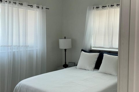 Propiedad comercial en venta en Fort Lauderdale, Florida, 128.39 m2 № 2354024 - foto 6