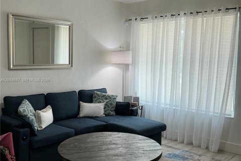 Propiedad comercial en venta en Fort Lauderdale, Florida, 128.39 m2 № 2354024 - foto 5