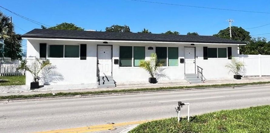 Propiedad comercial en Fort Lauderdale, Florida 128.39 m2 № 2354024