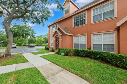 Condo in Tampa, Florida, 1 bedroom  № 1886189 - photo 1