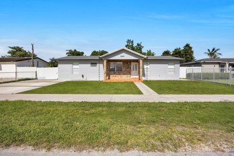 Villa ou maison à vendre à Homestead, Floride: 3 chambres, 144.93 m2 № 1839279 - photo 2