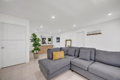 Villa ou maison à vendre à Homestead, Floride: 3 chambres, 144.93 m2 № 1839279 - photo 17