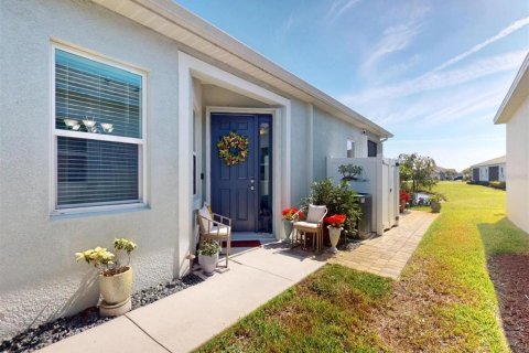 House in Port Charlotte, Florida 2 bedrooms, 154.22 sq.m. № 2321079 - photo 8