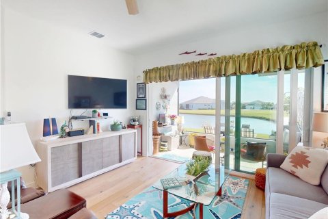House in Port Charlotte, Florida 2 bedrooms, 154.22 sq.m. № 2321079 - photo 18