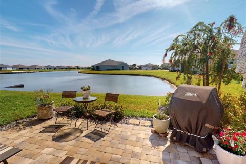 House in Port Charlotte, Florida 2 bedrooms, 154.22 sq.m. № 2321079 - photo 13
