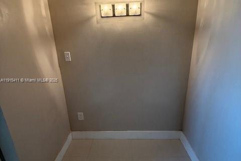 Condominio en venta en North Miami Beach, Florida, 2 dormitorios, 100.8 m2 № 1971869 - foto 30